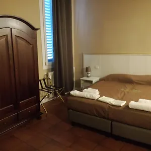 Piazza San Domenico - Bedinbolognacentro Guest house