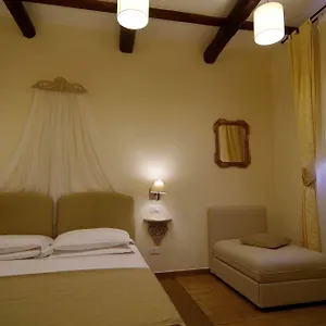 Casa Miramonte Guest house